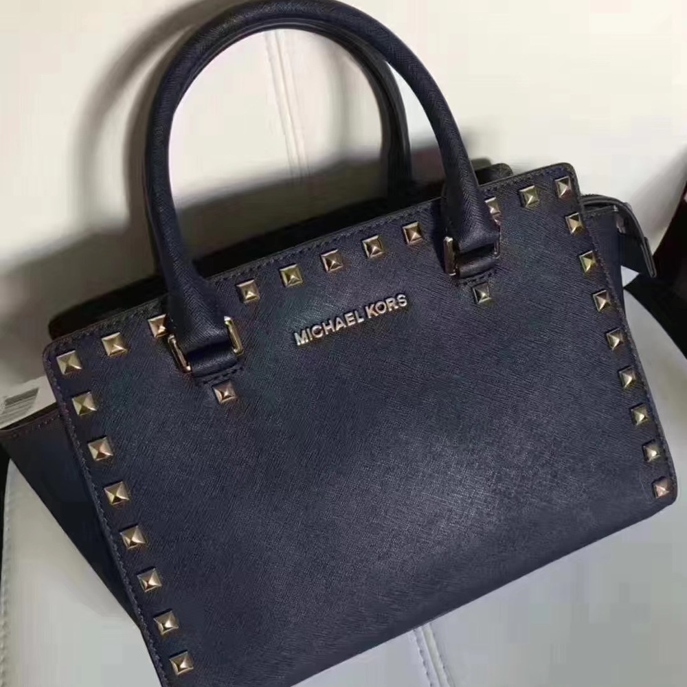 mk satchel bag